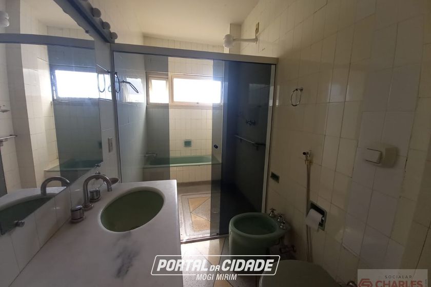 Apartamento para alugar - 110m&sup2; - Centro