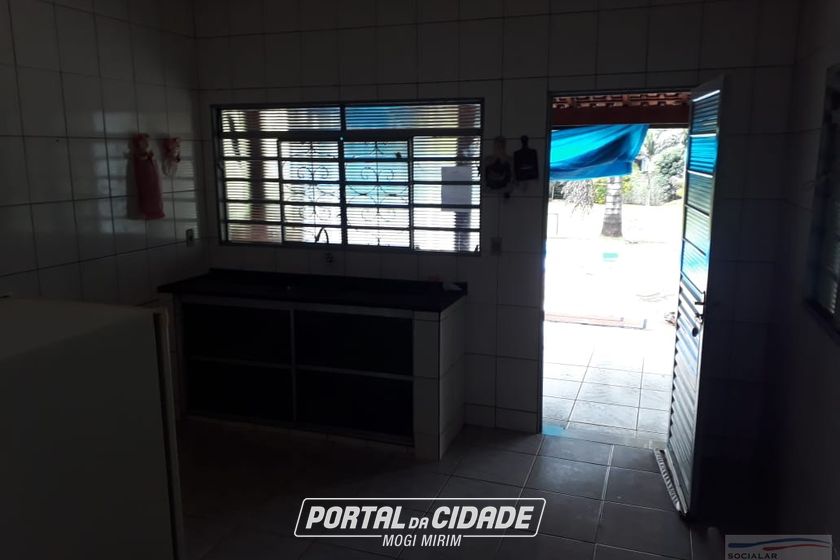 S&iacute;tio &agrave; venda - 10m&sup2; - Centro