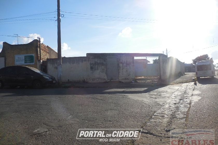 Terreno &agrave; venda - 10m&sup2; - Centro