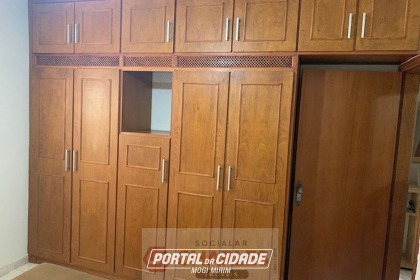 Casa &agrave; venda - 220m&sup2; - Centro