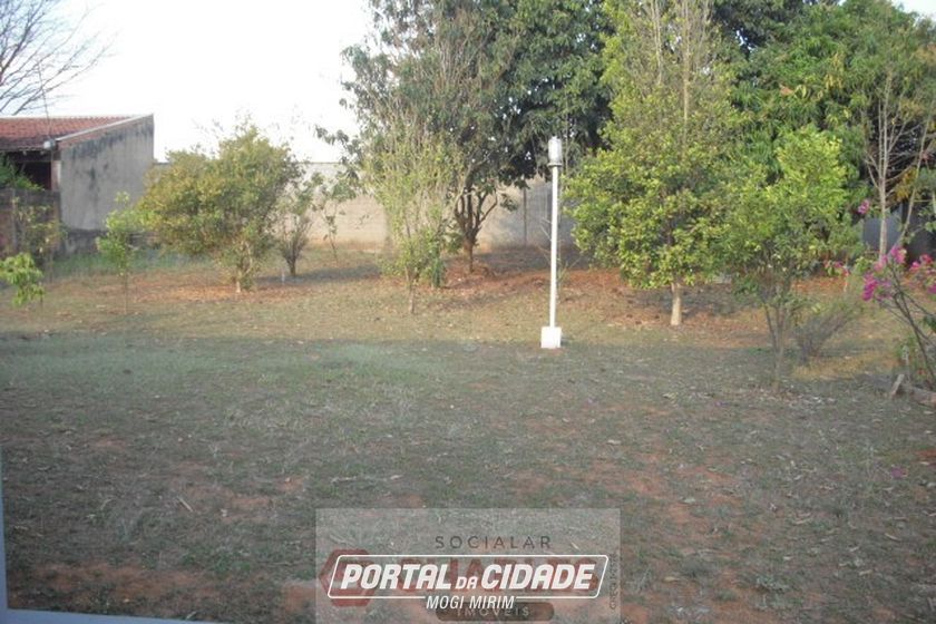 S&iacute;tio &agrave; venda - 130m&sup2; - Centro