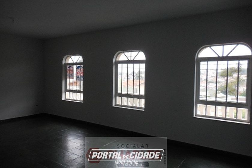 Casa &agrave; venda - 243m&sup2; - Centro