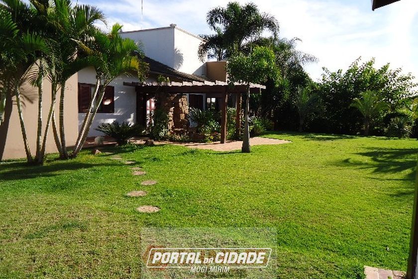 Casa &agrave; venda - 450m&sup2; - Centro