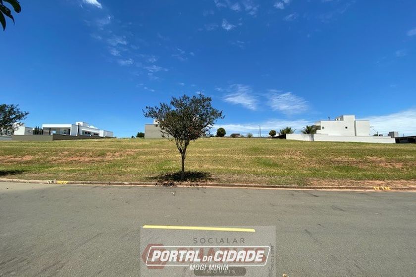 Terreno &agrave; venda - 10m&sup2; - Centro