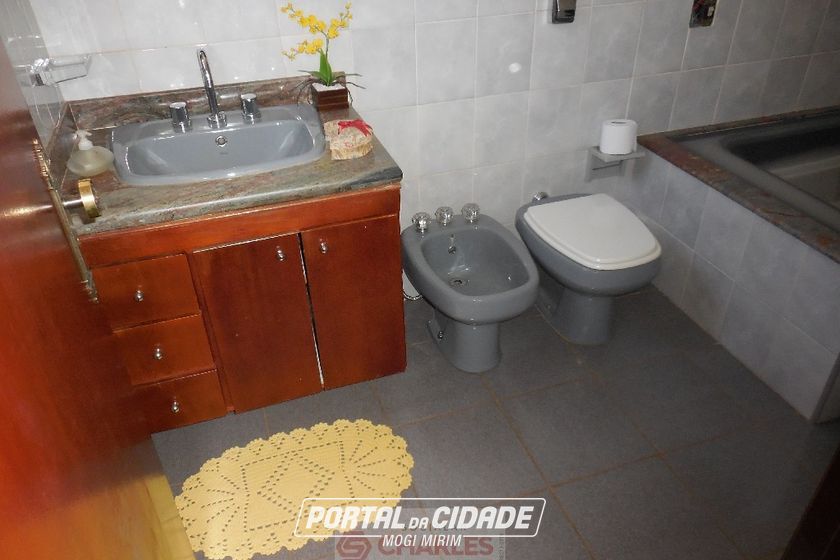 Casa &agrave; venda - 356m&sup2; - Centro