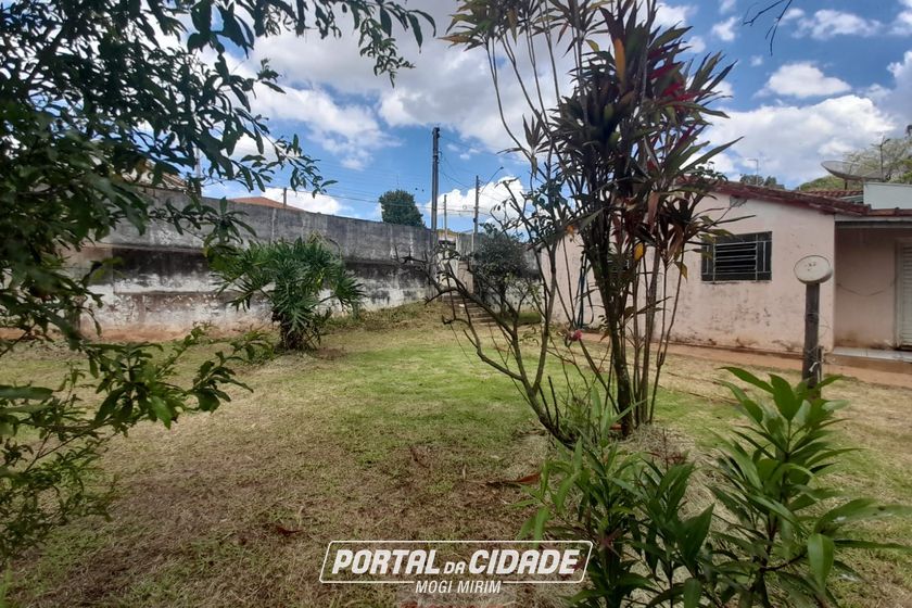 S&iacute;tio &agrave; venda - 10m&sup2; - Centro