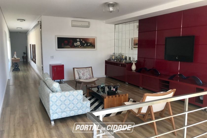 Casa para alugar - 541m&sup2; - Centro