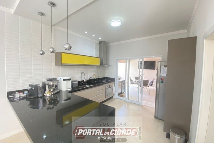Casa &agrave; venda - 220m&sup2; - Centro