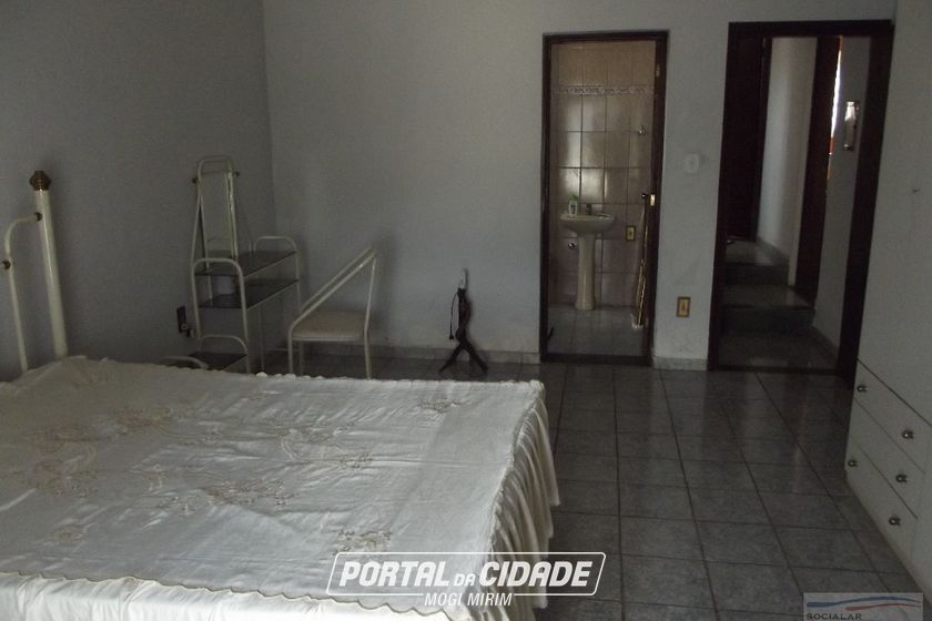 Casa &agrave; venda - 360m&sup2; - Centro
