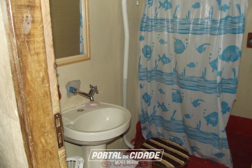 Casa &agrave; venda - 100m&sup2; - Centro