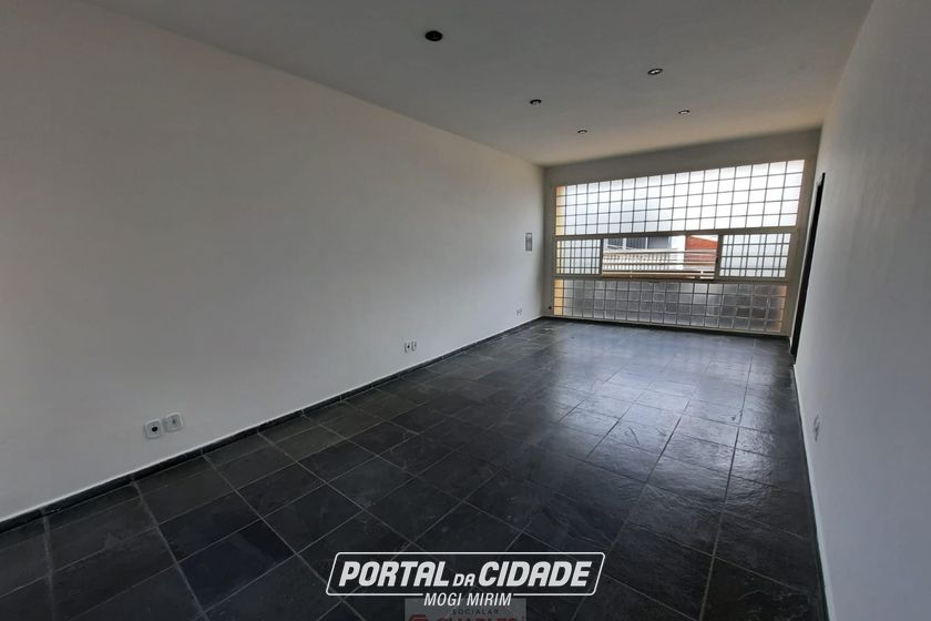Sal&atilde;o Comercial para alugar - 10m&sup2; - Centro