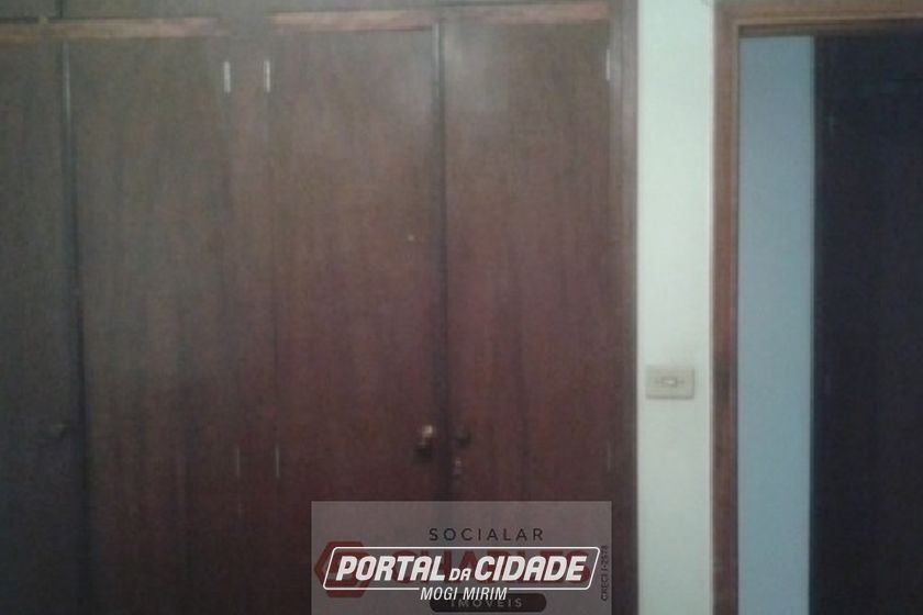 Casa &agrave; venda - 390m&sup2; - Centro