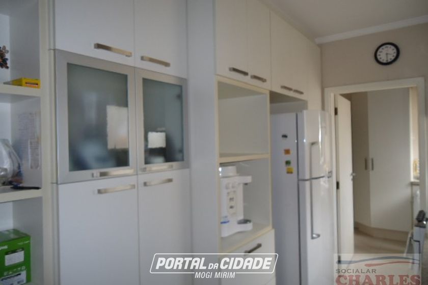 Apartamento &agrave; venda - 136m&sup2; - Centro