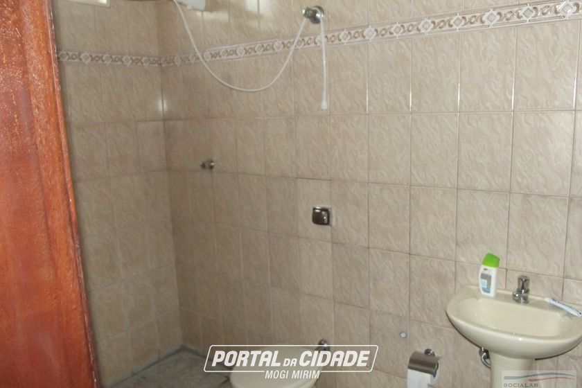 Casa &agrave; venda - 360m&sup2; - Centro