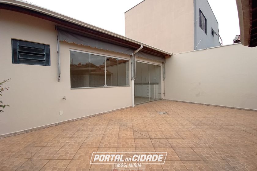 Casa para alugar - 135m&sup2; - Centro