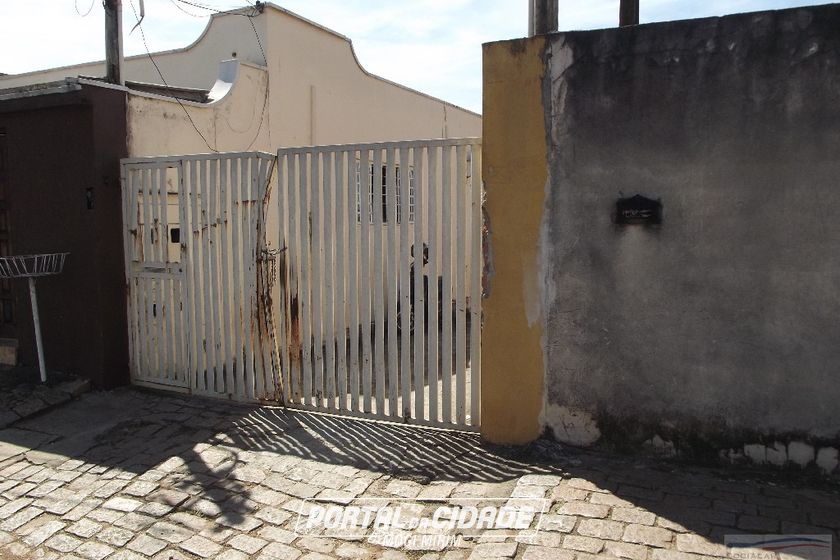 Casa &agrave; venda - 10m&sup2; - Centro
