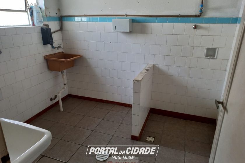 Casa para alugar - 10m&sup2; - Centro