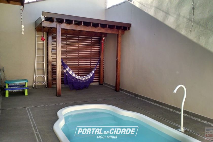 Casa &agrave; venda - 200m&sup2; - Centro