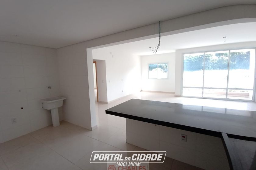 Apartamento para alugar - 106m&sup2; - Centro