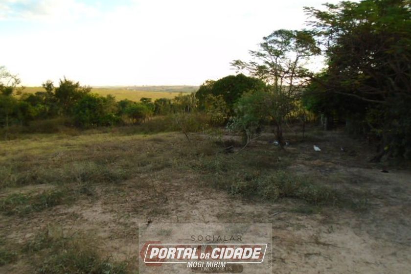 S&iacute;tio &agrave; venda - 150m&sup2; - Centro
