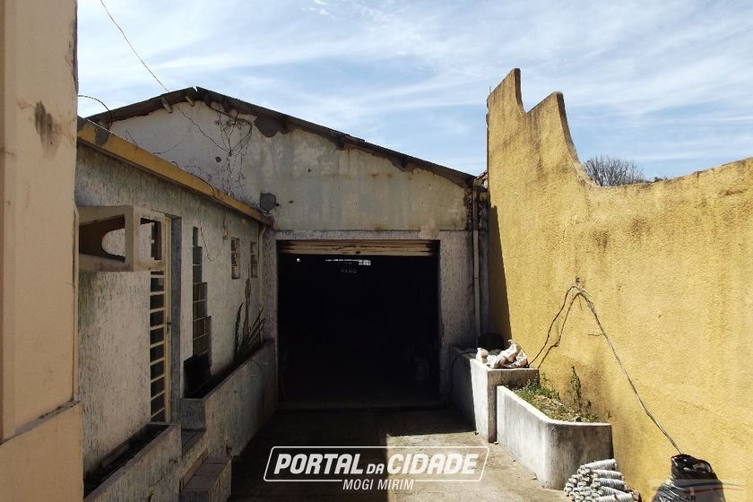 Casa &agrave; venda - 10m&sup2; - Centro