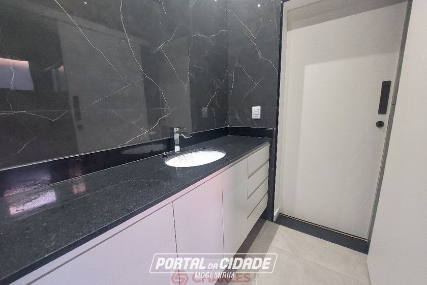 Casa &agrave; venda - 155m&sup2; - Centro