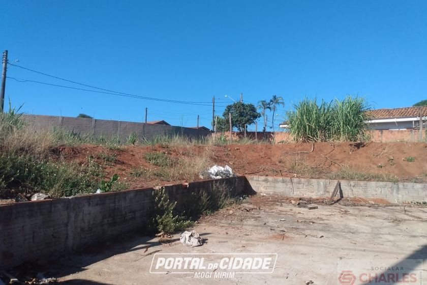 Terreno para alugar - 10m&sup2; - Centro
