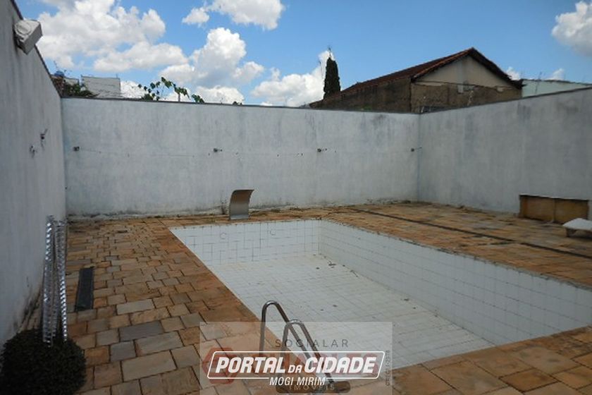 Casa &agrave; venda - 313m&sup2; - Centro