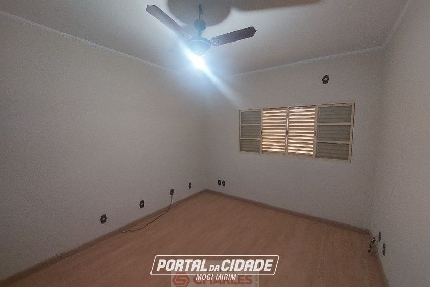 Casa para alugar - 231m&sup2; - Centro
