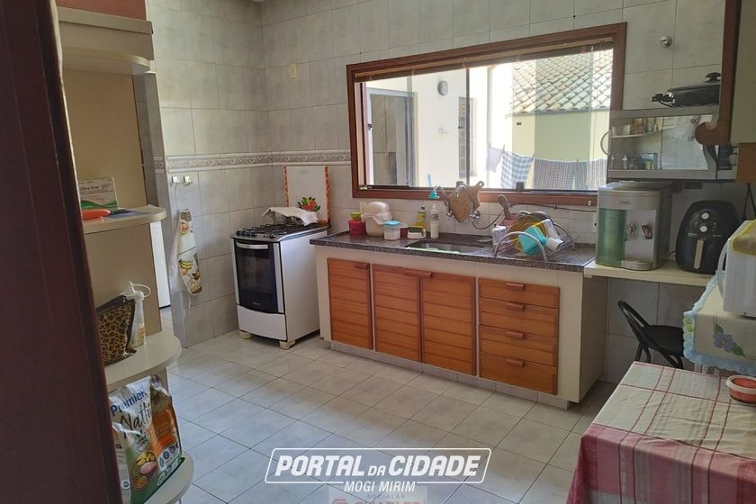 Casa &agrave; venda - 178m&sup2; - Centro