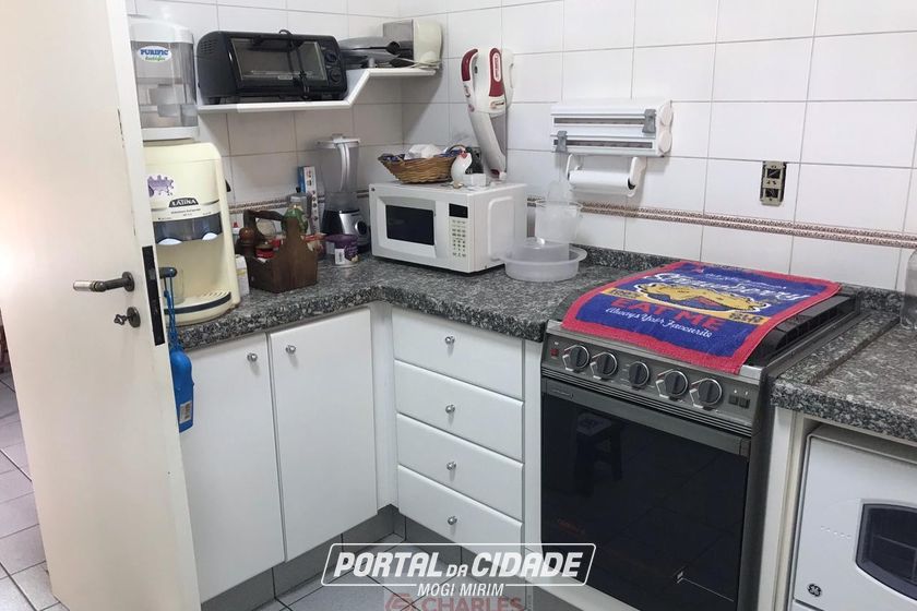 Casa &agrave; venda - 180m&sup2; - Centro