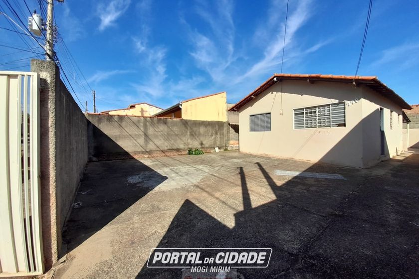 S&iacute;tio &agrave; venda - 10m&sup2; - Centro