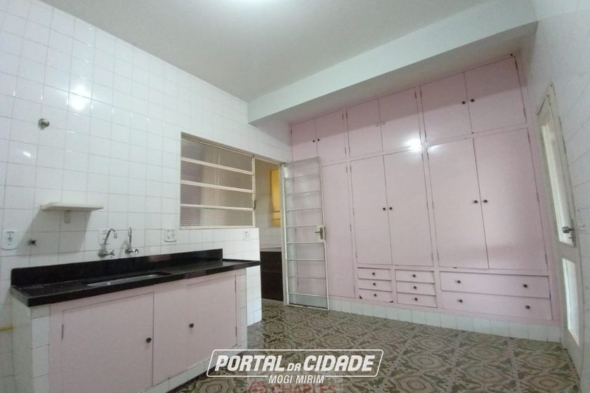 Apartamento para alugar - 131m&sup2; - Centro