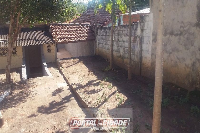 Casa &agrave; venda - 10m&sup2; - Centro