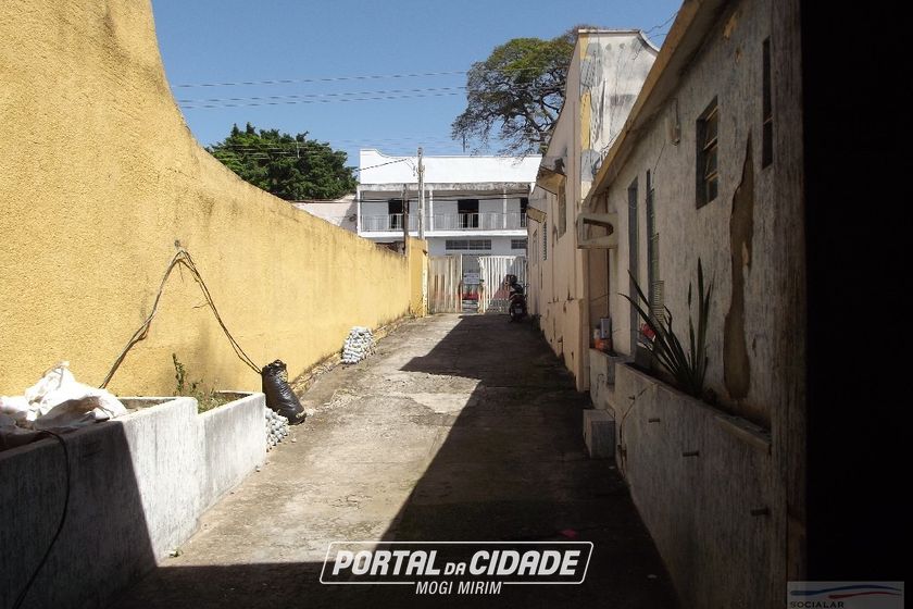 Casa &agrave; venda - 10m&sup2; - Centro