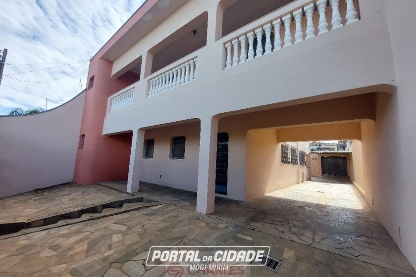 Casa para alugar - 268m&sup2; - Centro