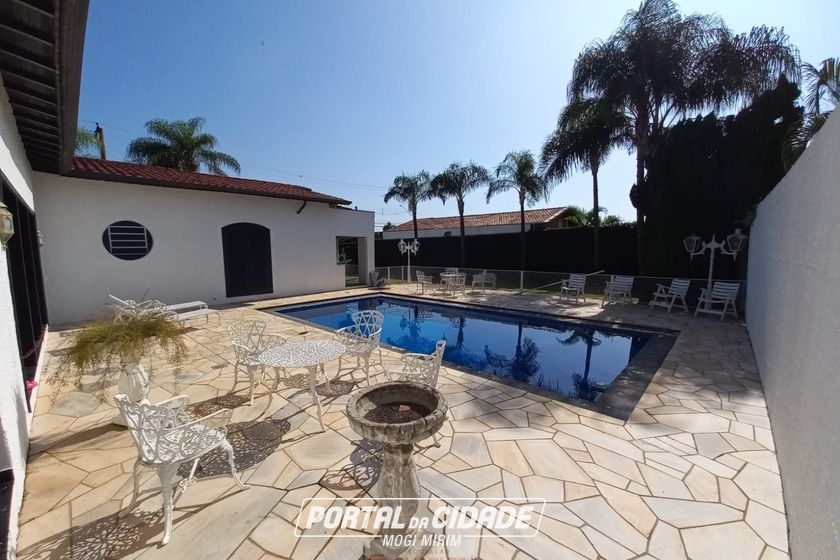 Casa &agrave; venda - 431m&sup2; - Centro