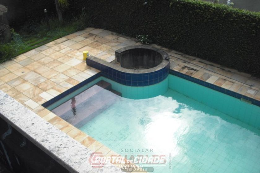 Casa &agrave; venda - 475m&sup2; - Centro