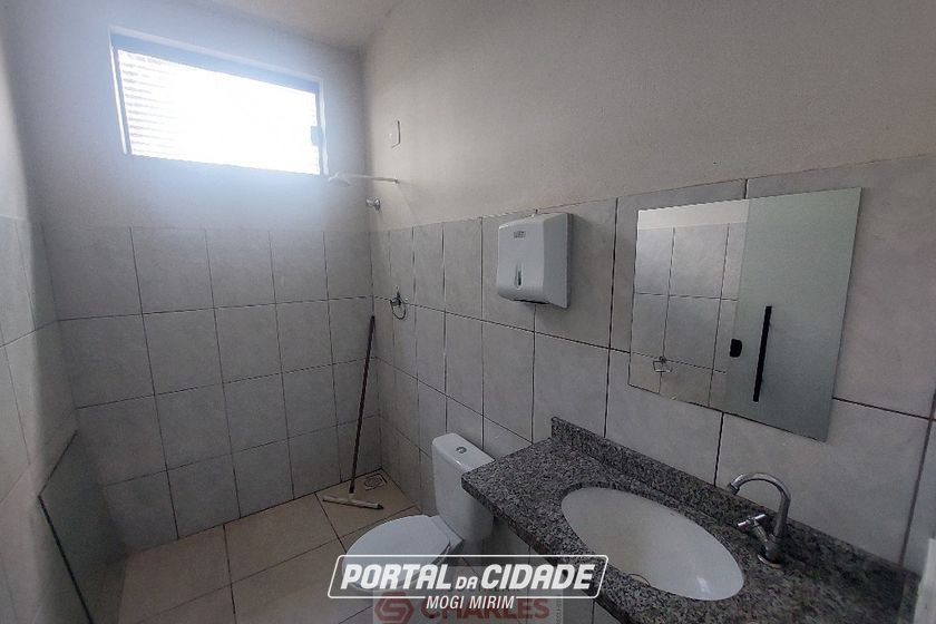 Sal&atilde;o Comercial para alugar - 270m&sup2; - Centro