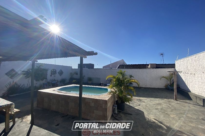Casa &agrave; venda - 120m&sup2; - Centro