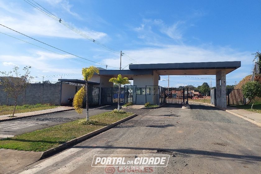 Terreno &agrave; venda - 10m&sup2; - Centro