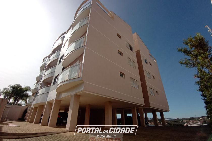 Apartamento para alugar - 106m&sup2; - Centro