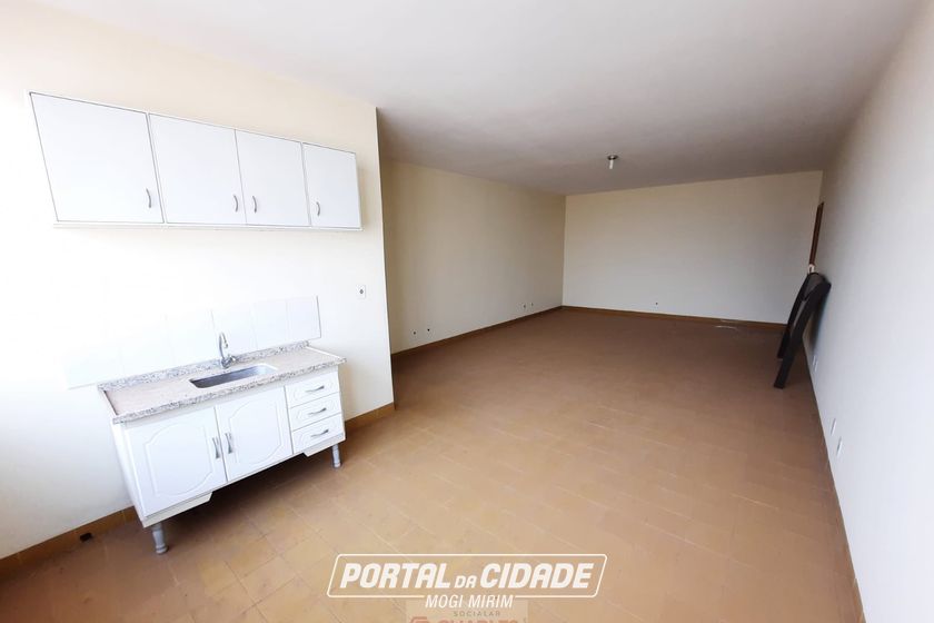 Sal&atilde;o Comercial para alugar - 35m&sup2; - Centro