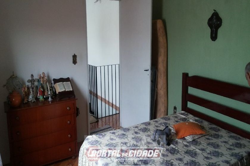 Casa &agrave; venda - 200m&sup2; - Centro