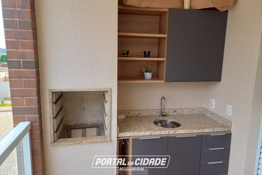 Apartamento &agrave; venda - 93m&sup2; - Centro