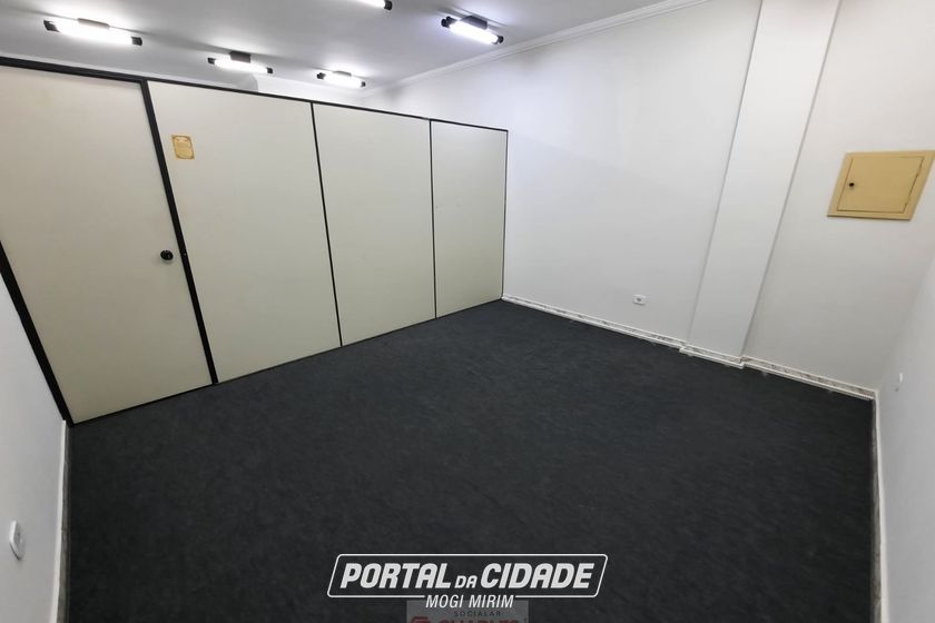 Sal&atilde;o Comercial para alugar - 30m&sup2; - Centro