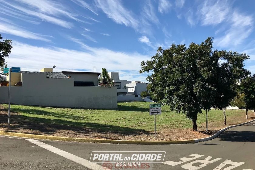 Terreno &agrave; venda - 10m&sup2; - Centro