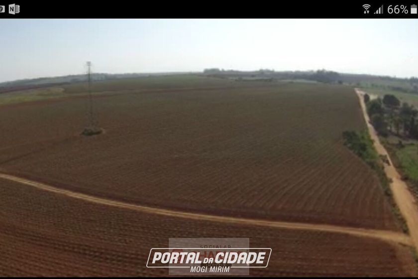S&iacute;tio &agrave; venda - 10m&sup2; - Centro