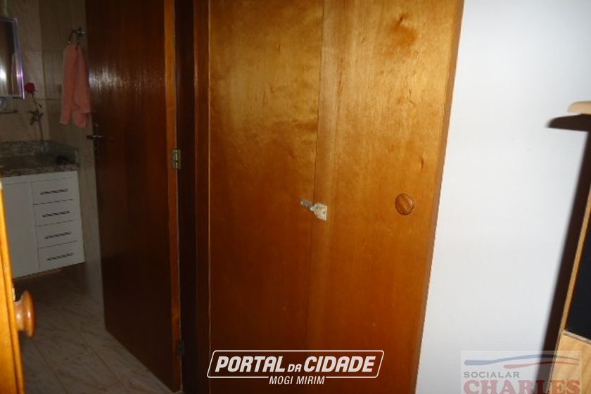 S&iacute;tio &agrave; venda - 252m&sup2; - Centro