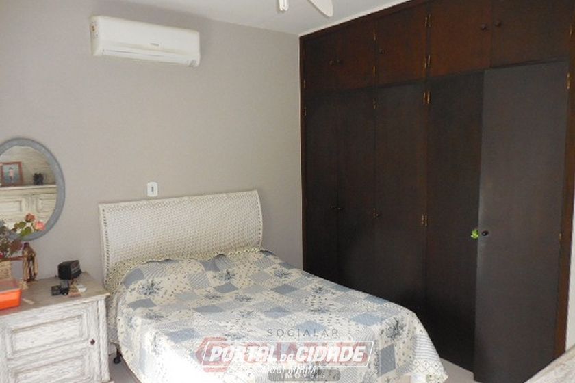 Casa &agrave; venda - 313m&sup2; - Centro